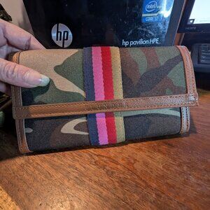 Plunder Camo Wristlet